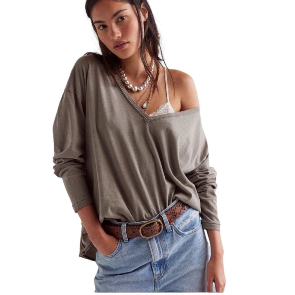 We The Free Nina V-Neck Long-Sleeve Tee NWT Size XL Fallen Rock Color Tan Brown